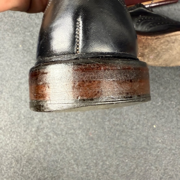 Allen Edmonds McTavish Wingtips | Black | 11.5D - Picture 7 of 9